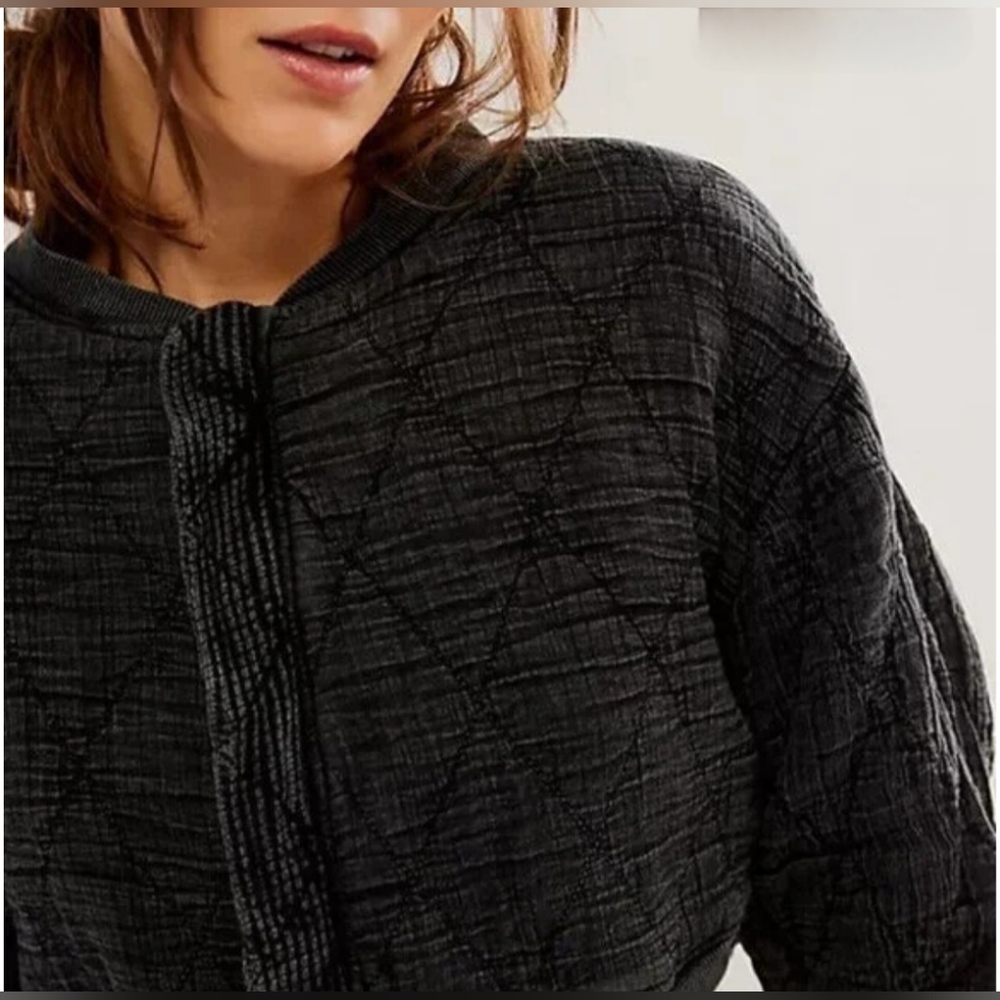 Free People Klara Reversible Quilted Cropped Jacket - Picture 3 of 6